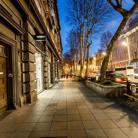 Apartment Gallery Rustaveli 1 Tiflis Dış mekan fotoğraf