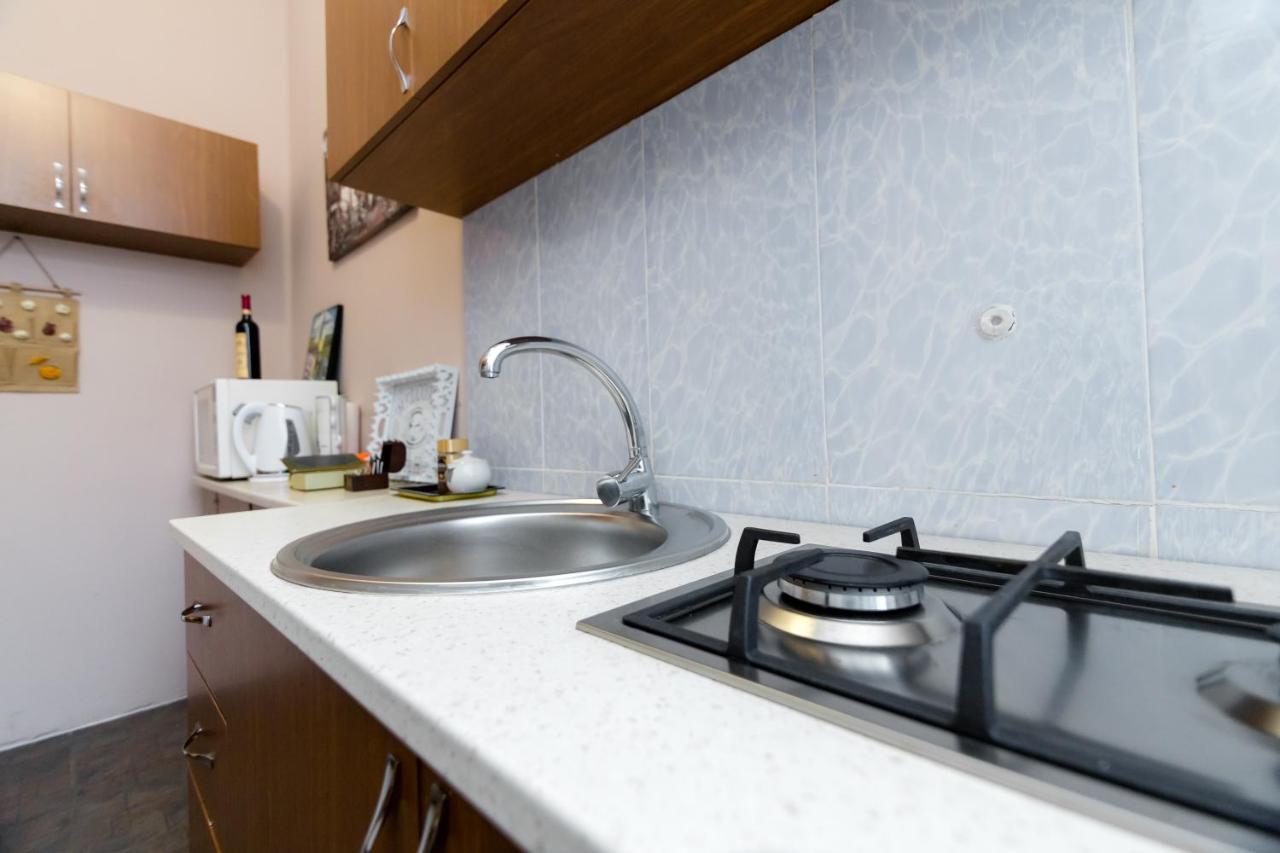 Apartment Gallery Rustaveli 1 Tiflis Dış mekan fotoğraf